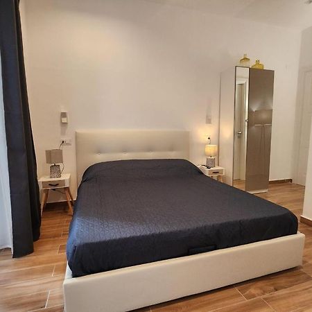 B&B Il Vicolo Della Neve 살레르노 외부 사진